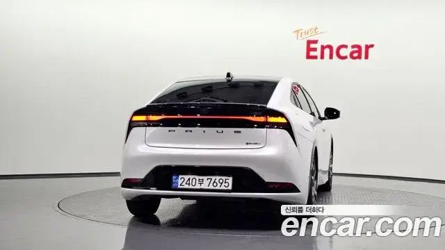 Toyota Prius, 2024