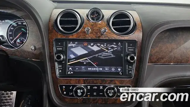 Bentley Bentayga, 2018