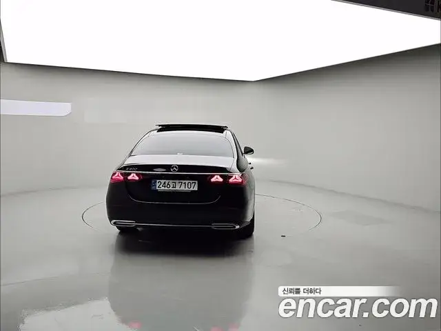 Mercedes-Benz E-Class, 2024