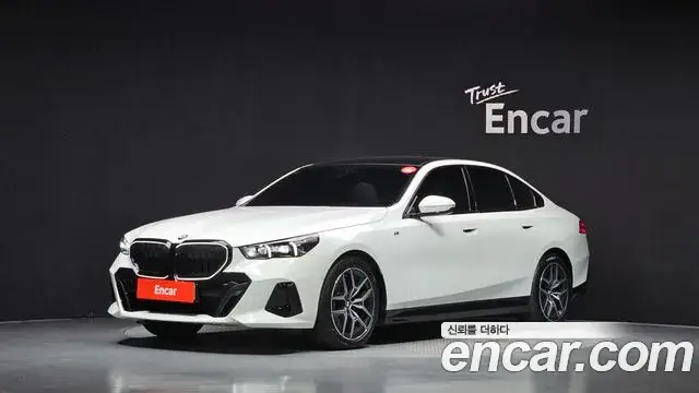 BMW 5 Series, 2024