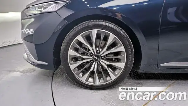 Kia K8, 2022