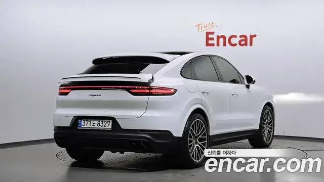 Porsche Cayenne, 2023