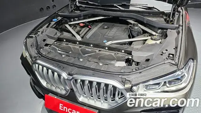 BMW X6, 2022