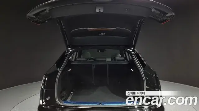Audi SQ5, 2023