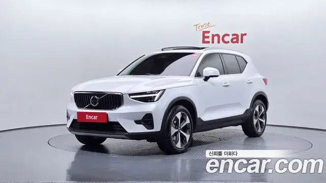 Volvo XC40, 2024