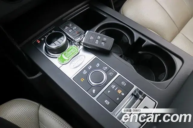 Land Rover Discovery 5, 2019