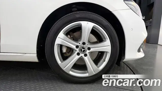 Mercedes-Benz E-Class, 2018