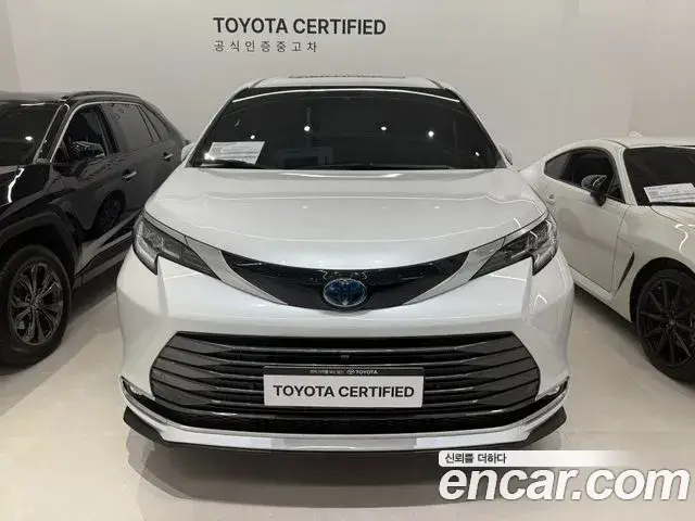 Toyota Sienna, 2025