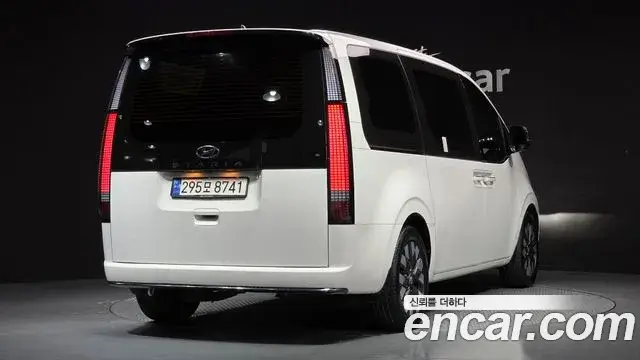 Hyundai Staria, 2022