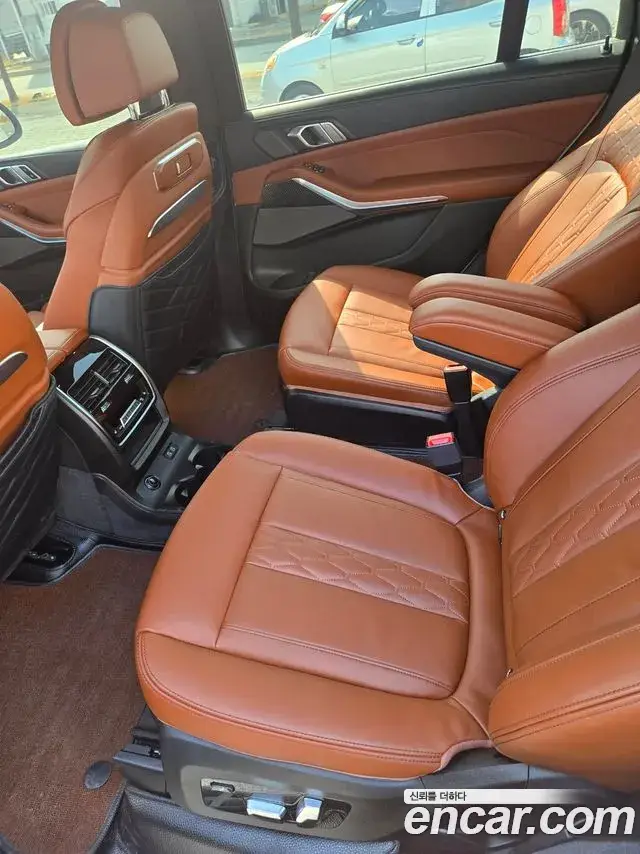 BMW X7, 2025