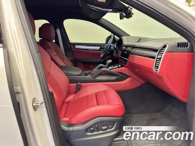 Porsche Cayenne, 2022