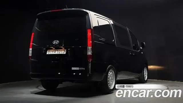 Hyundai Staria, 2025