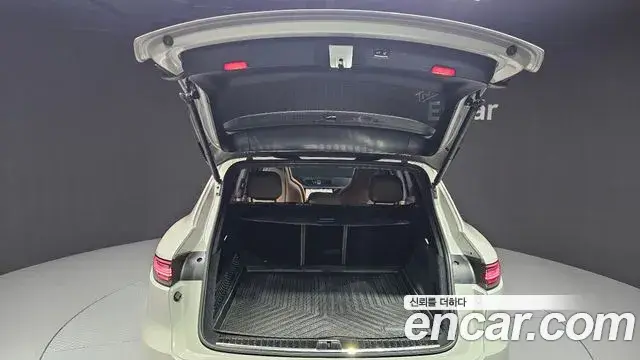 Porsche Cayenne, 2021