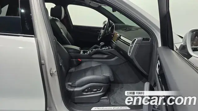 Porsche Cayenne, 2022