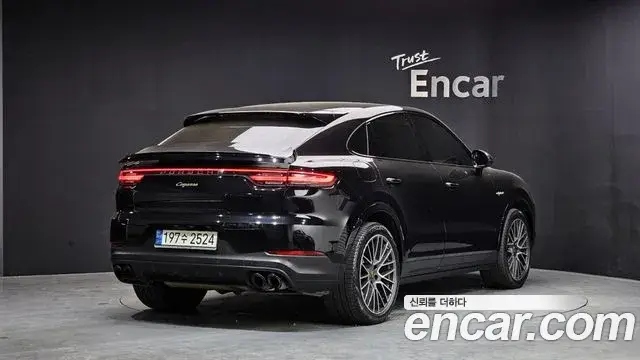 Porsche Cayenne, 2021