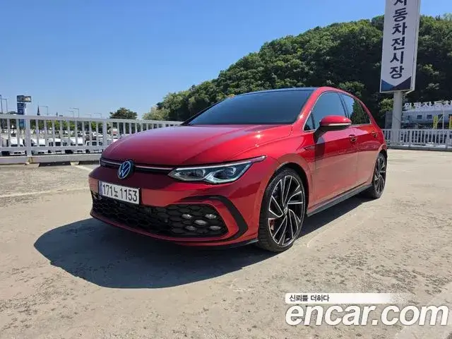 Volkswagen Golf, 2024