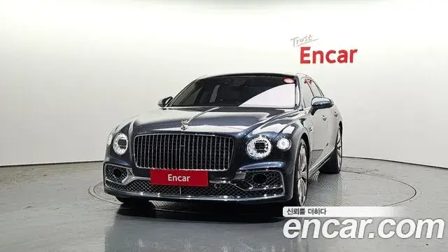 Bentley Flying Spur, 2022