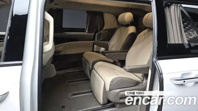 Kia Carnival, 2024