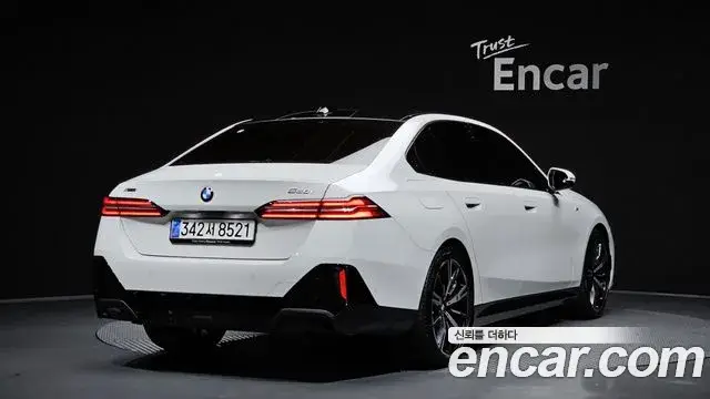 BMW 5 Series, 2025