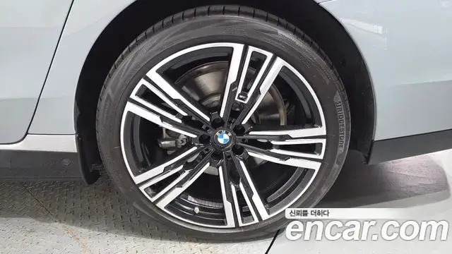 BMW i7, 2025