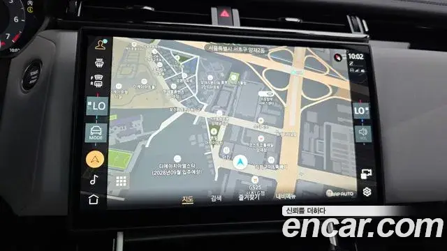 Land Rover Range Rover Velar, 2025
