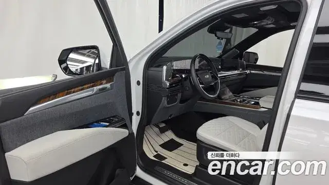 Cadillac Escalade, 2025