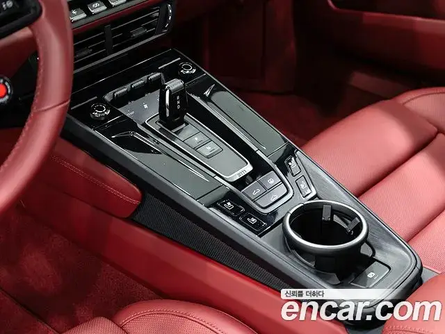 Porsche 911, 2025