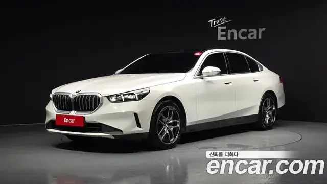 BMW 5 Series, 2023