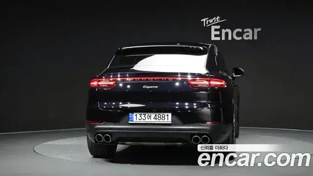 Porsche Cayenne, 2022