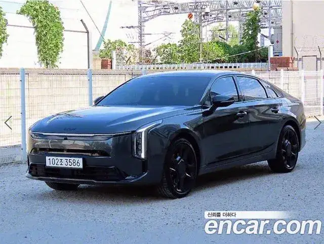 Kia K8, 2025