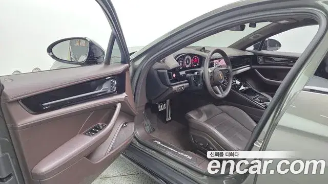 Porsche Panamera, 2025