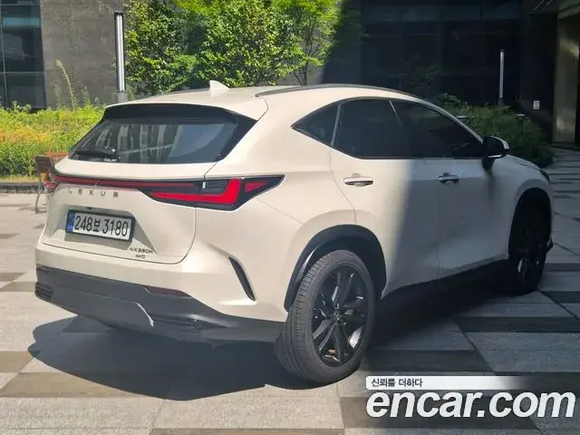 Lexus NX350h, 2025