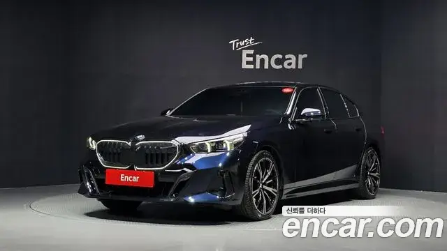 BMW 5 Series, 2026