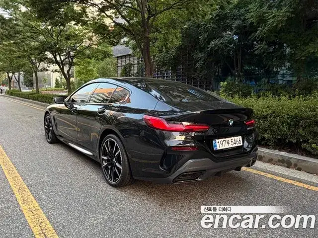 BMW 8 Series, 2026