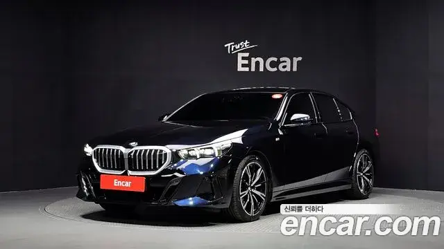 BMW 5 Series, 2024
