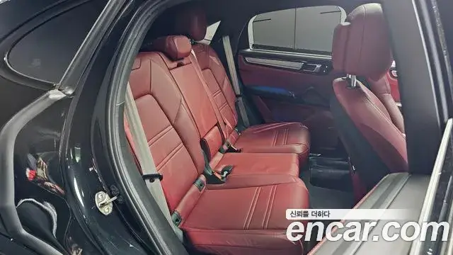 Porsche Cayenne, 2022