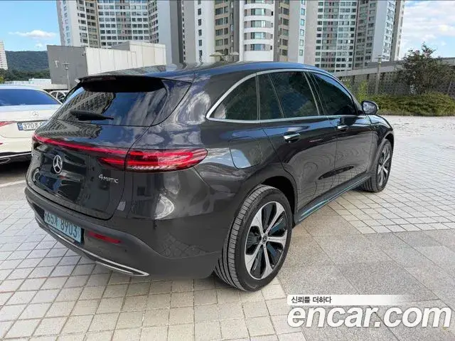 Mercedes-Benz EQC, 2020