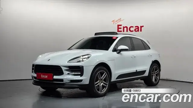 Porsche Macan, 2021
