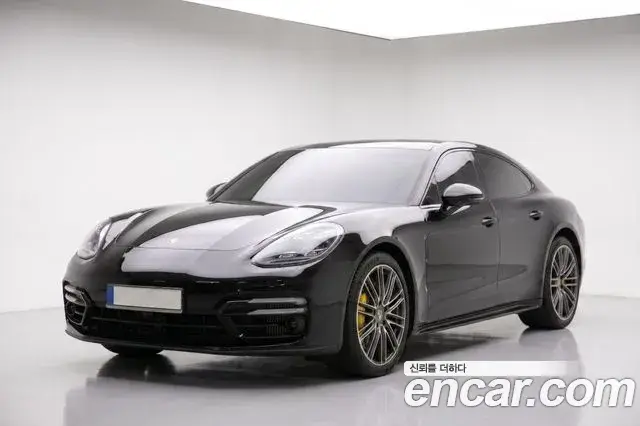 Porsche Panamera, 2021