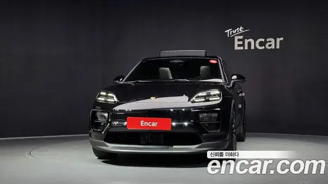 Porsche Macan EV, 2025