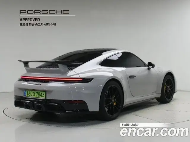 Porsche 911, 2025