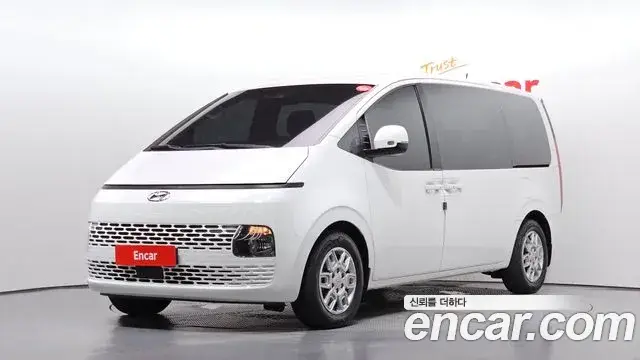 Hyundai Staria, 2022