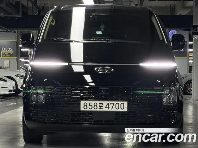 Hyundai Staria, 2023