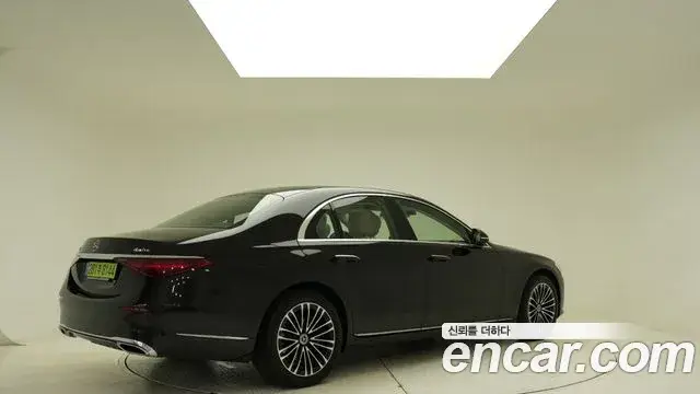 Mercedes-Benz S-Class, 2025