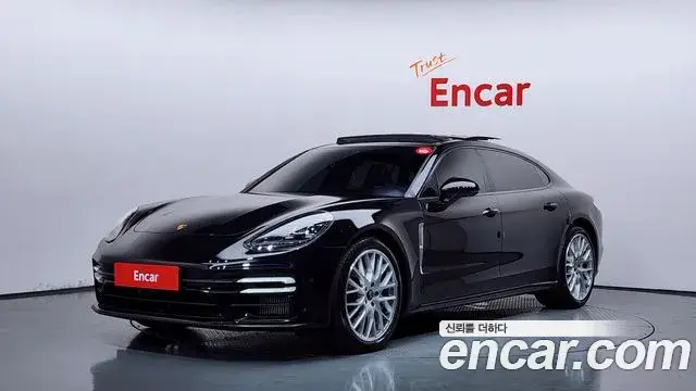 Porsche Panamera, 2021
