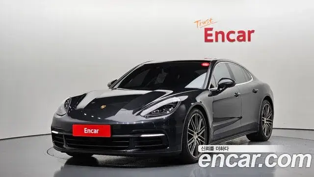 Porsche Panamera, 2018