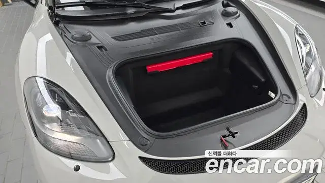Porsche 718 Cayman, 2023