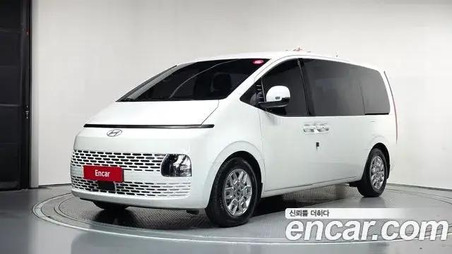 Hyundai Staria, 2025