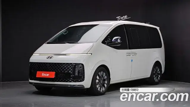 Hyundai Staria, 2024
