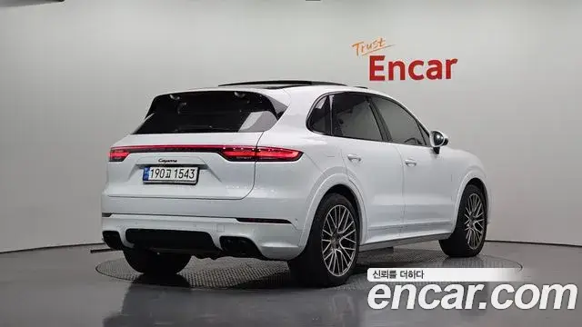 Porsche Cayenne, 2023